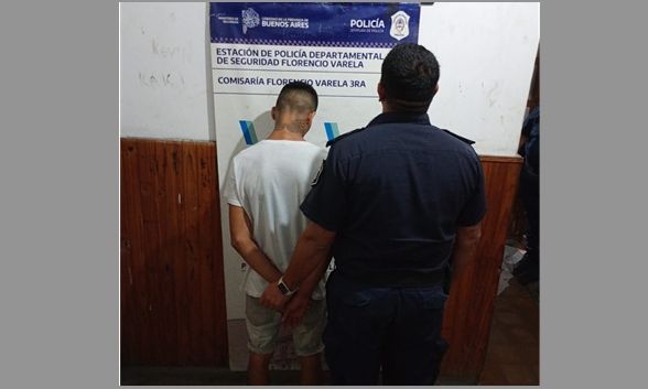 Florencio Varela – Auto robado recuperado, conductor aprehendido